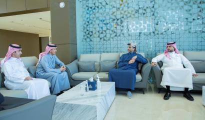  رئيس الهيئة العامة للعقار القطري يزور "ضاحية خزام" في الرياض إضافة إلى اختصارات الافتراضي 