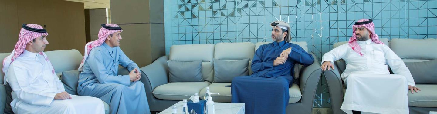  رئيس الهيئة العامة للعقار القطري يزور "ضاحية خزام" في الرياض إضافة إلى اختصارات الافتراضي 